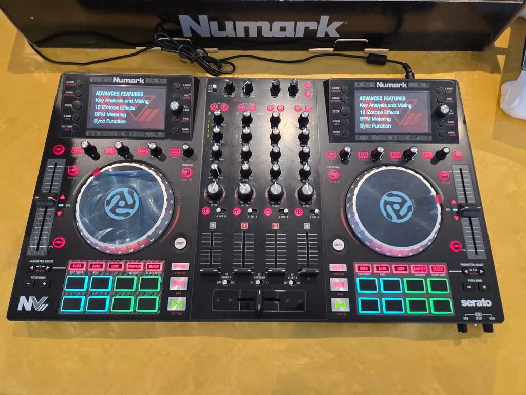 Numark NV II – Nieuwstaat!, Muziek en Instrumenten, Dj-sets en Draaitafels, Ophalen, Numark