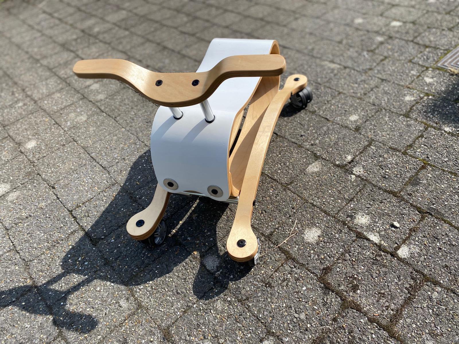 Ombouwbaar hobbelpaardje en auto., Kinderen en Baby's, Speelgoed | Houten speelgoed, Ophalen, Zo goed als nieuw