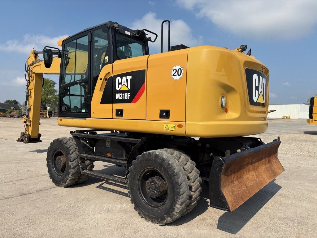 Caterpillar M318F (2018), Ophalen, Graafmachine