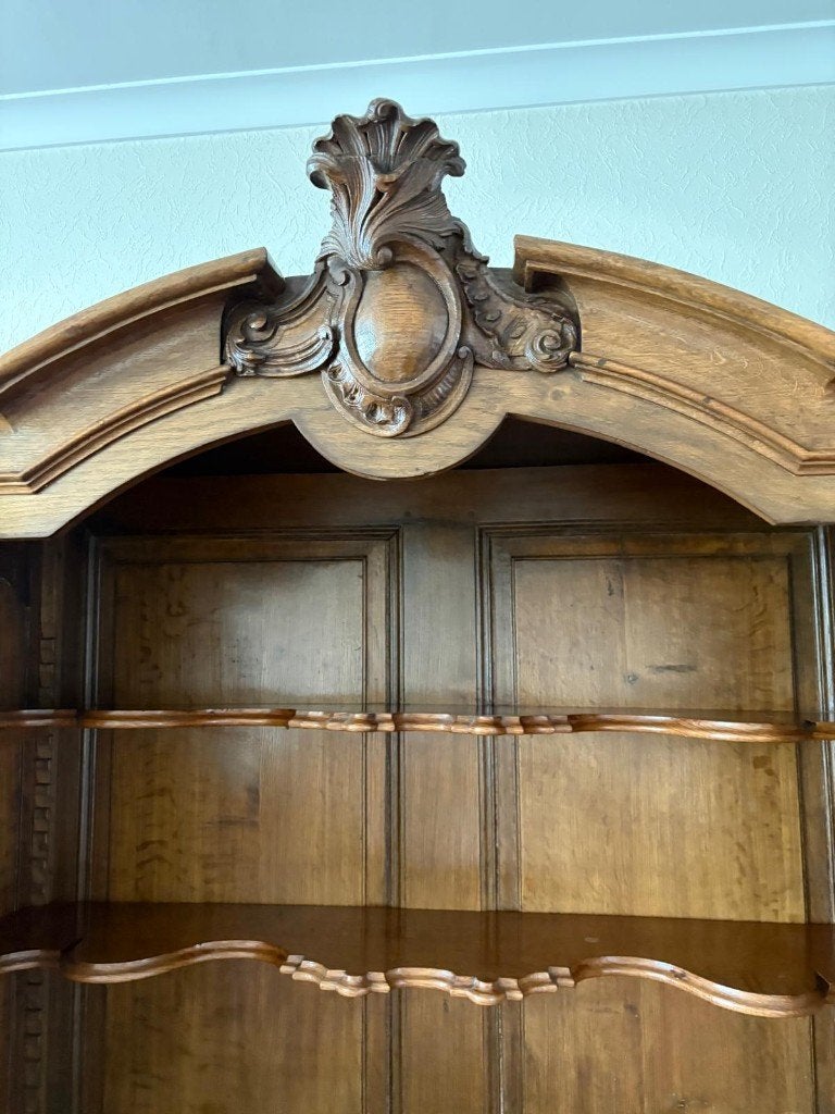 Prachtige antieke vitrinekast – Rococo stijl – massief eiken, Ophalen