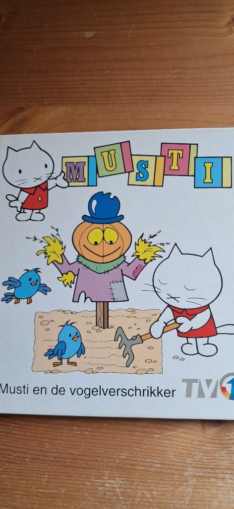 Boek kleuterboek ´ Musti en de vogelverschrikker ´, Boeken, Fictie algemeen, Jongen of Meisje, Voorleesboek, 4 jaar