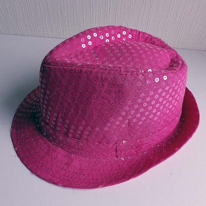 Knalroze Fluo-Feesthoed., Kleding | Dames, Hoeden en Petten, Ophalen, Zo goed als nieuw, Hoed