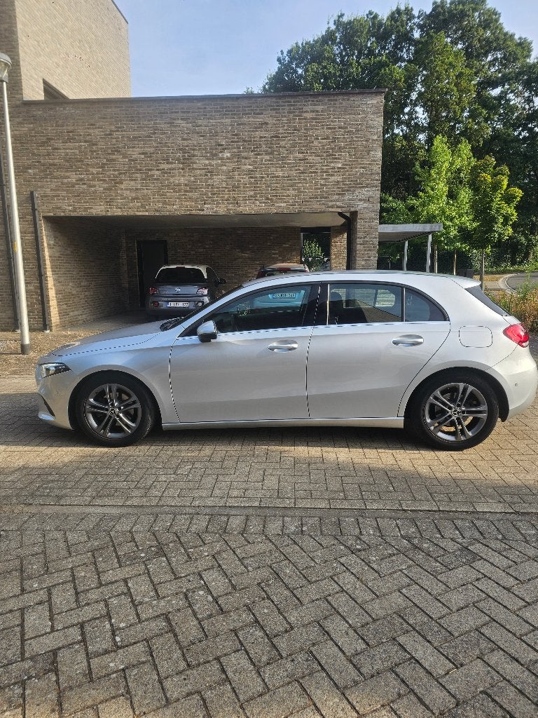 Mercedes A180 essence 12 mois de garantie, Autos, 100 kW, Achat, Alarme, Euro 6