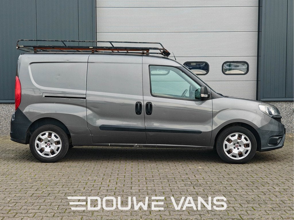 Fiat Doblò 1.3 Imperiaal Trekhaak Marge, Autos, Camionnettes & Utilitaires, 1360 kg, Achat, 90 ch, Entreprise