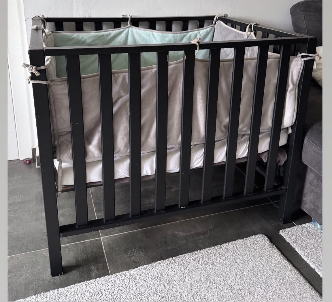 Babypark te koop ! + matras, Tuin en Terras, Ophalen, Zo goed als nieuw