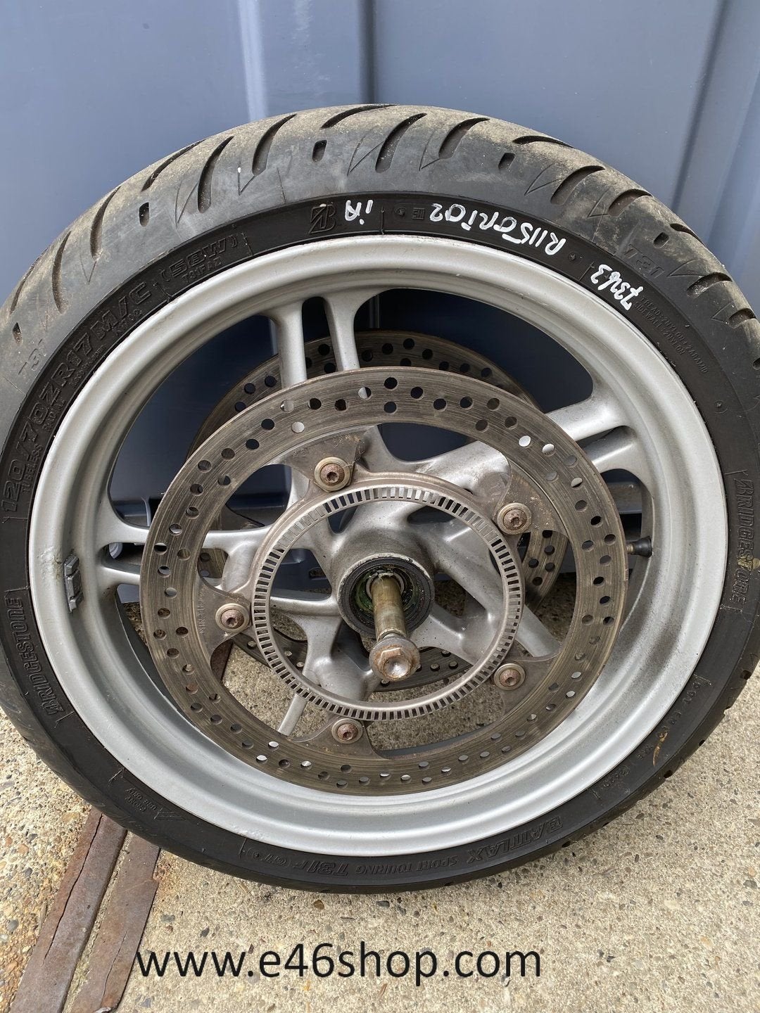 VOORWIEL BMW R1150RT JAAR 2002 MET SCHIJVEN EN AS, Gebruikt, -, -, Ophalen of Verzenden
