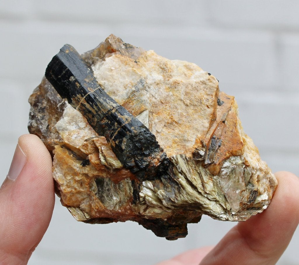 TOURMALINE en PEGMATITE d'Erajarvi en FINLANDE, Enlèvement ou Envoi, Minéral