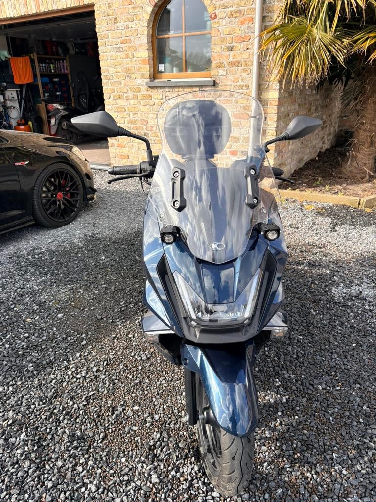Te koop moto scooter kymco skytown, Motoren, Particulier, Scooter, LED Verlichting