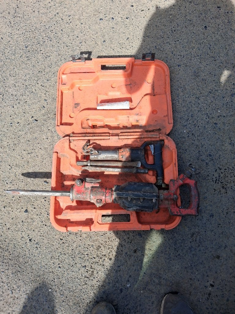 A vendre marteau pic pneumatiques, Enlèvement