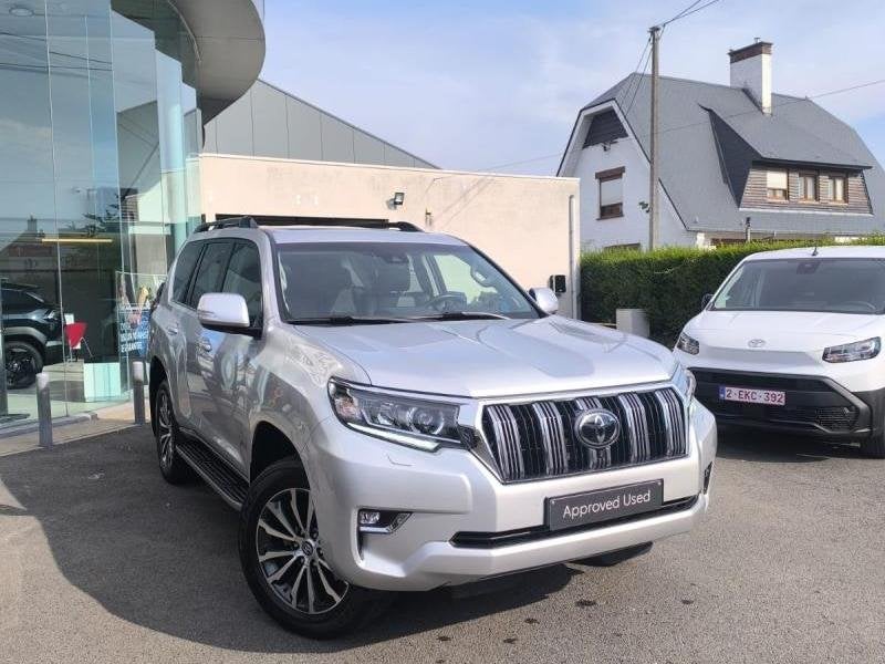 Toyota Landcruiser Premium, Autos, Toyota, https://public.car-pass.be/vhr/621f0b70-75cb-4f45-99ed-9947ca612c1e, Argent ou Gris