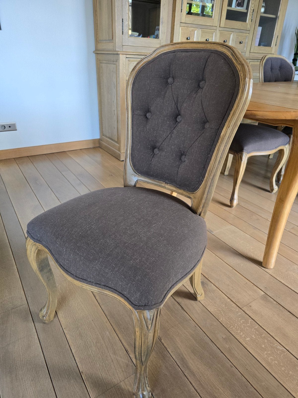 Eetkamer stoelen eik met taupe bekleding, Ophalen, Hout, Vijf, Zes of meer stoelen, Landelijk