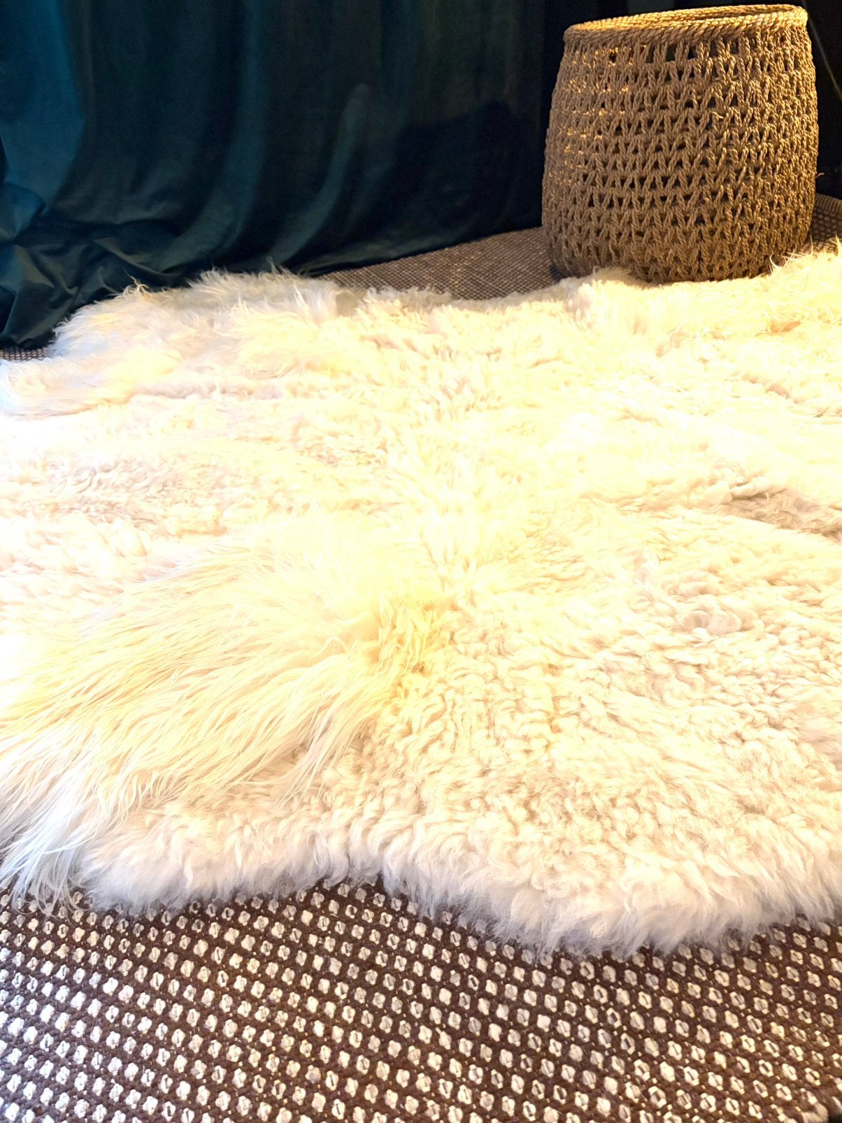 tapis, peau de mouton 180x160, Enlèvement, Comme neuf