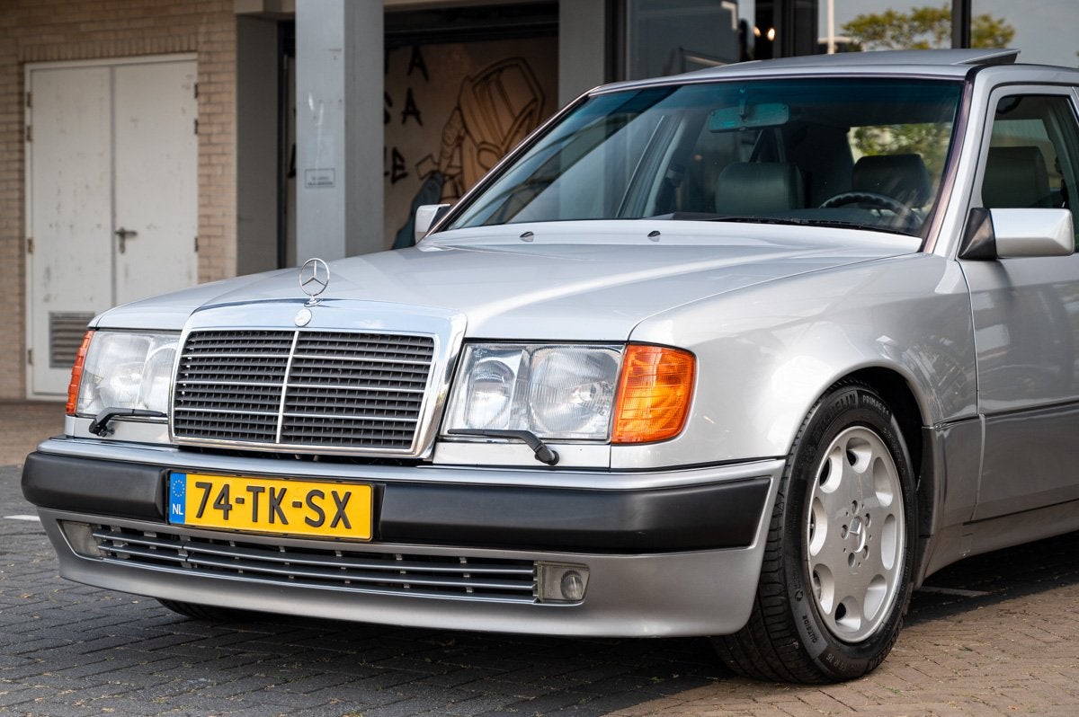 Mercedes-Benz E-Klasse 500E (automatique), Autos, Cuir, Achat, Intérieur cuir, 4 portes