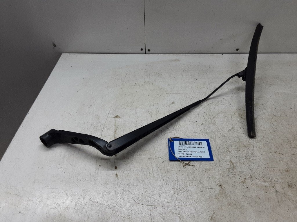 BRAS ESSUIE-GLACE AVANT DROIT Mercedes-Benz X (470), Mercedes-Benz, Utilisé, Dialog.mb@mercedes-benz.com, Mercedes-Benz AG