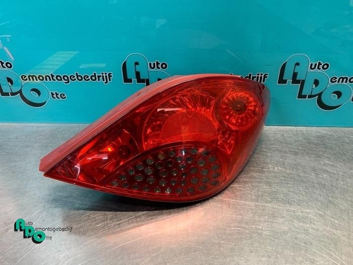Feu arrière droit d'un Peugeot 207 (207 06-), Autos : Pièces & Accessoires, Éclairage, -, 3 mois de garantie, Utilisé, -