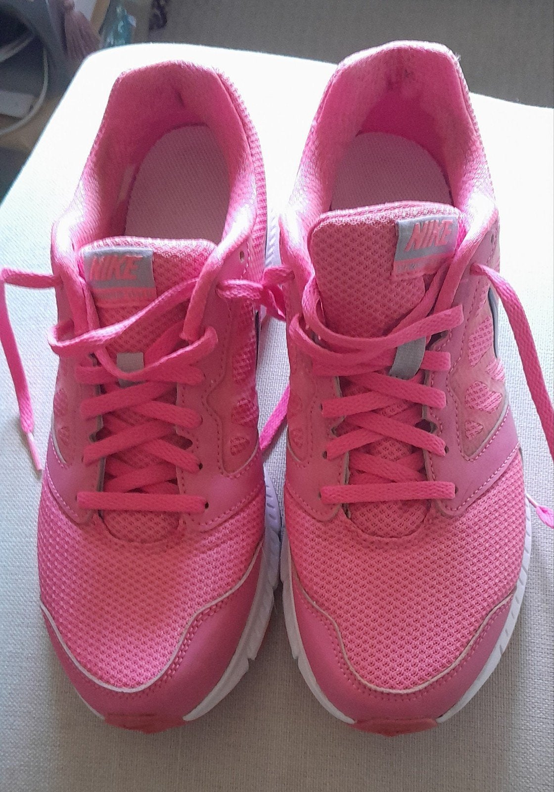 Nike trainingsschoenen maat 40..., Sport en Fitness, Ophalen of Verzenden, Zo goed als nieuw, Hardlopen, Hardloopschoenen