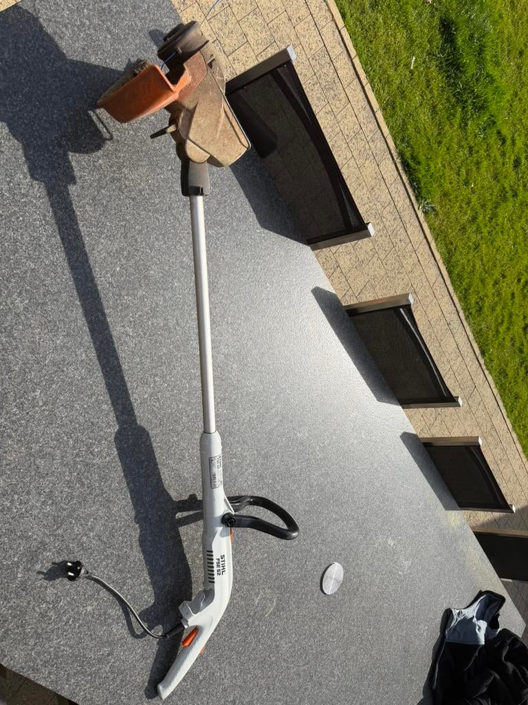 Kantenmaaier + bladzuiger stihl, Ophalen, Gebruikt