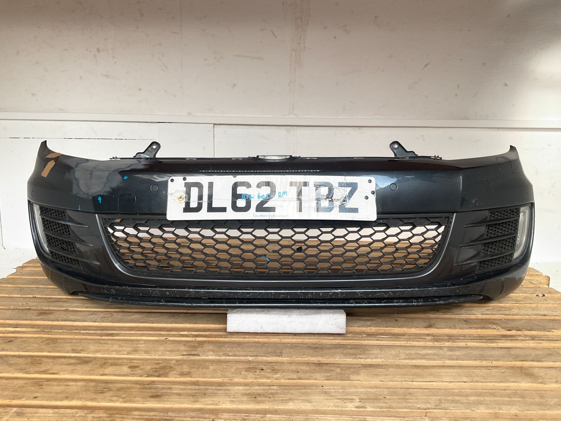 Pare-chocs avant Volkswagen Golf 6 VI Mk6 2007-2012 GTI GTD, Autos : Pièces & Accessoires, Pare-chocs, Volkswagen, Volkswagen AG