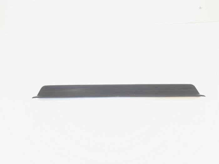 Marche-pied (list de couverture) gauche d'un BMW 3-Serie, -, 3 mois de garantie, Utilisé, -
