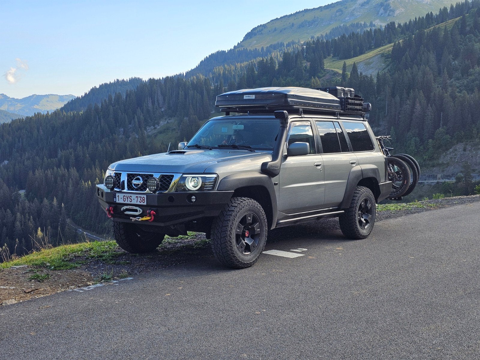 Nissan Patrol Y61, 2006, 157000km, full prepared for overlan, Auto's, Nissan, Beige, Bi-Xenon koplampen, Beige, Patrol