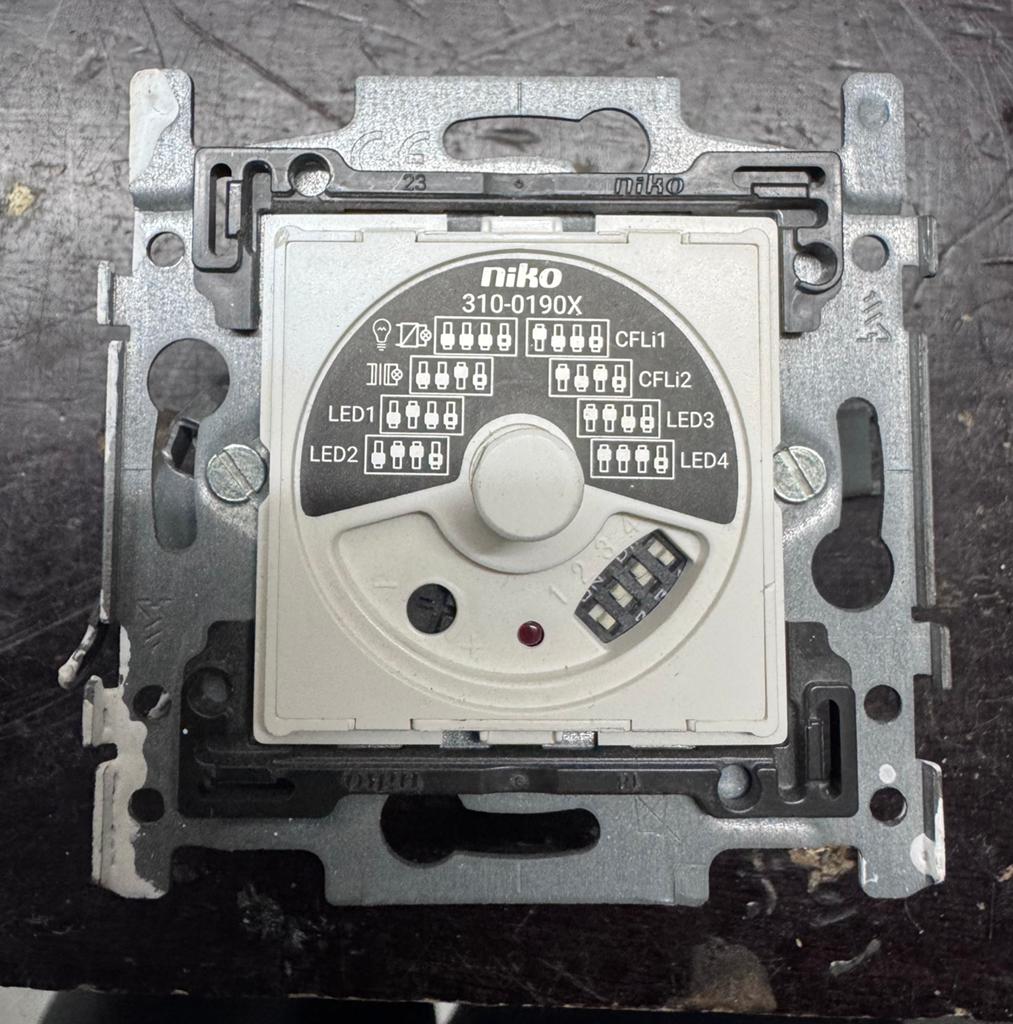 Variateur Niko, Bricolage & Construction, Électricité & Câbles, Comme neuf, Enlèvement