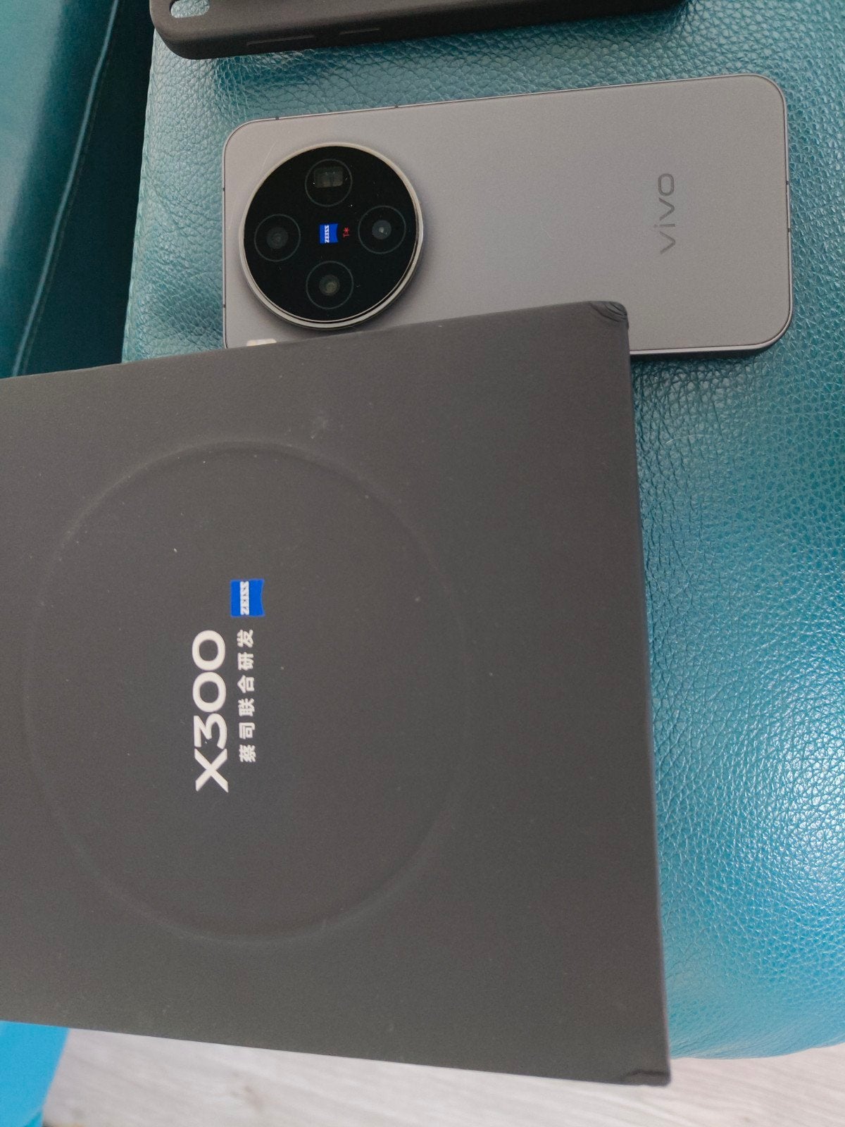 Vivo x300