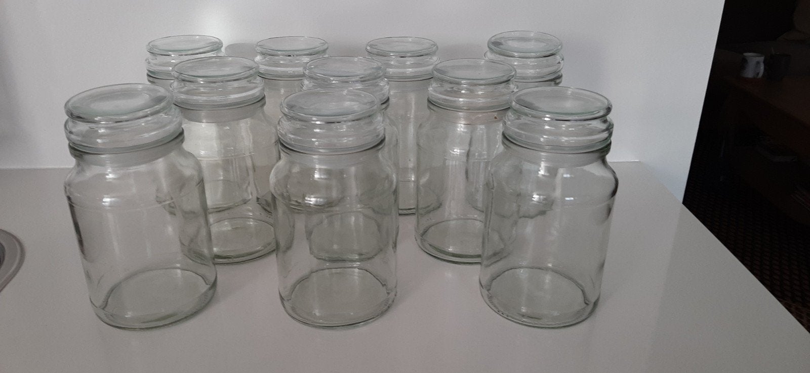 10 grote glazen bokalen, Ophalen