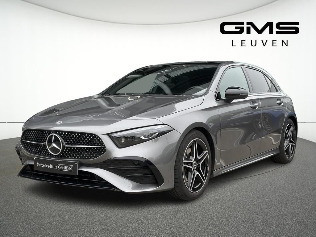 Mercedes-Benz A-klasse A 180 AMG Line, Auto's, Mercedes-Benz, Stof, Zwart, 4 cilinders, 136 pk