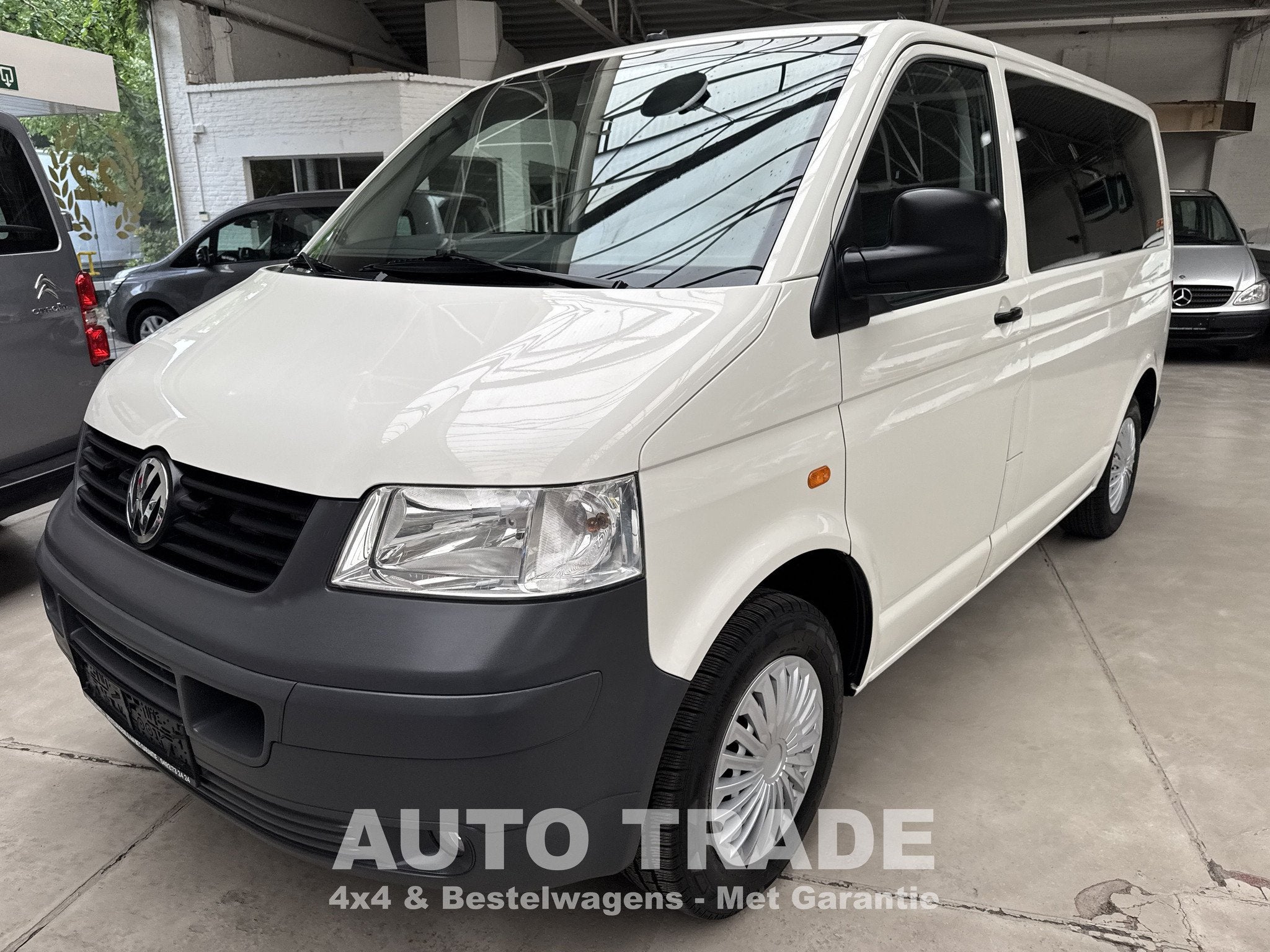 Volkswagen Transporter 8+1 Zitplaatsen | 1ste Eig. | 1 Jaar, Voorwielaandrijving, 4 deurs, Monovolume, Gebruikt