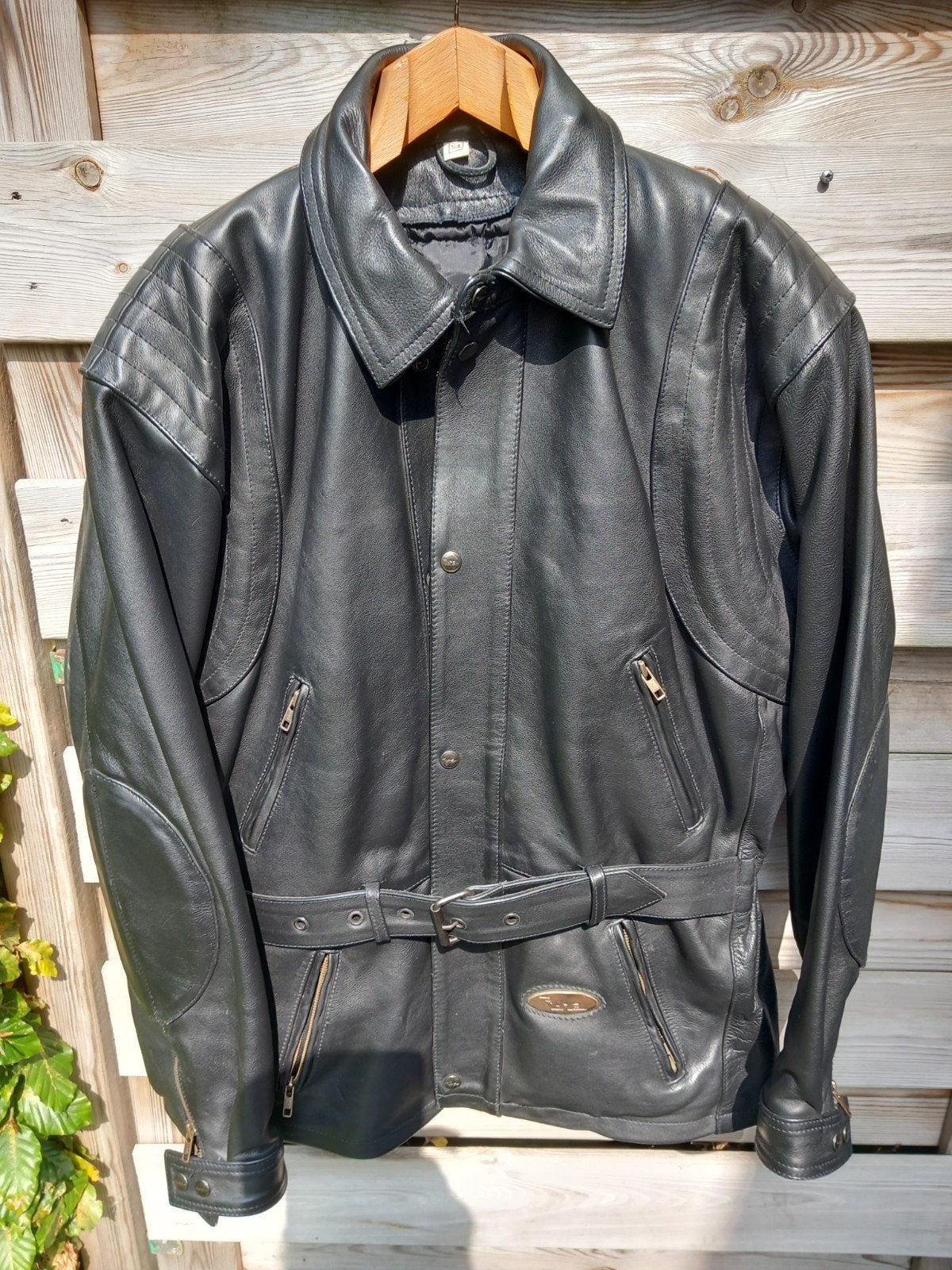 Lederen motorvest, Motos, Vêtements | Vêtements de moto, Enlèvement
