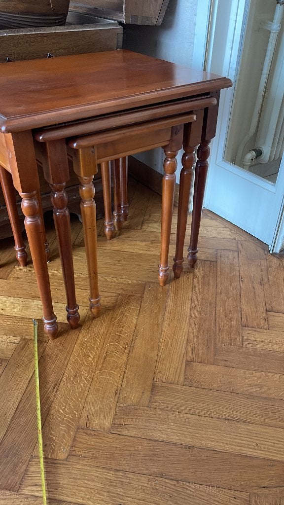 3 tables en merisier superbe bois, Ancien, Moins de 55 cm, Enlèvement, Rectangulaire