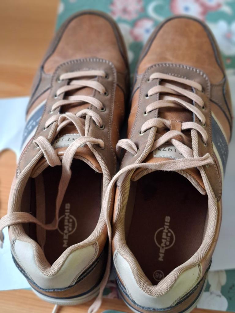 Te koop sneakers, Enlèvement