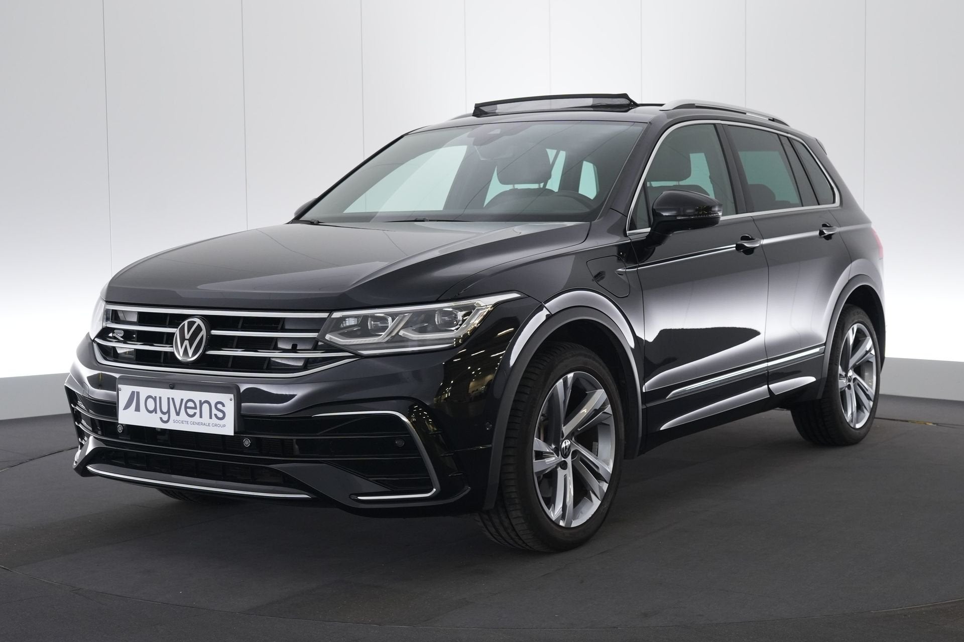 (2CJL735) VOLKSWAGEN TIGUAN, Gebruikt, 35 g/km, Zwart, Plug-in hybride
