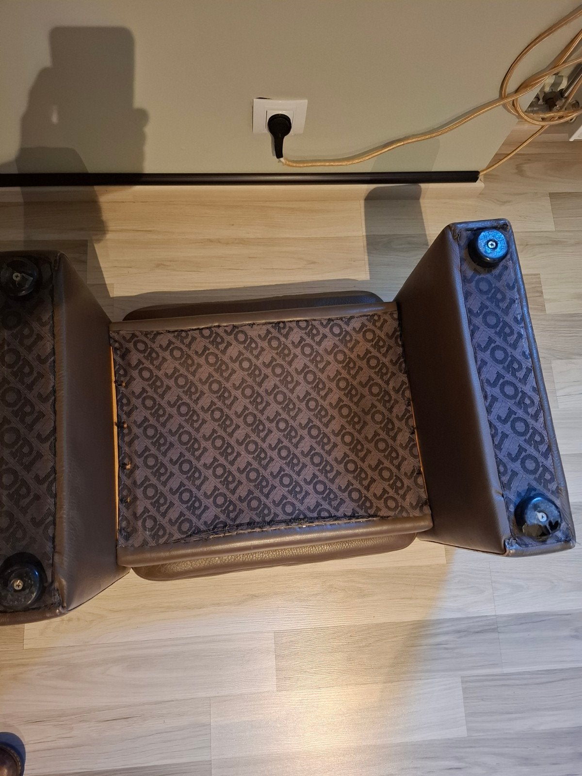 voetbank in bruin leder. goei kwaliteit is van Jori Hocker, Huis en Inrichting, Ophalen
