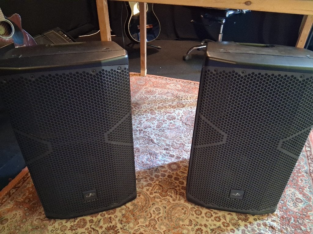 2 Enceintes passive DAS Altea séries 500w RMS + housse, Muziek en Instrumenten, Versterkers | Keyboard, Monitor en PA, Zo goed als nieuw