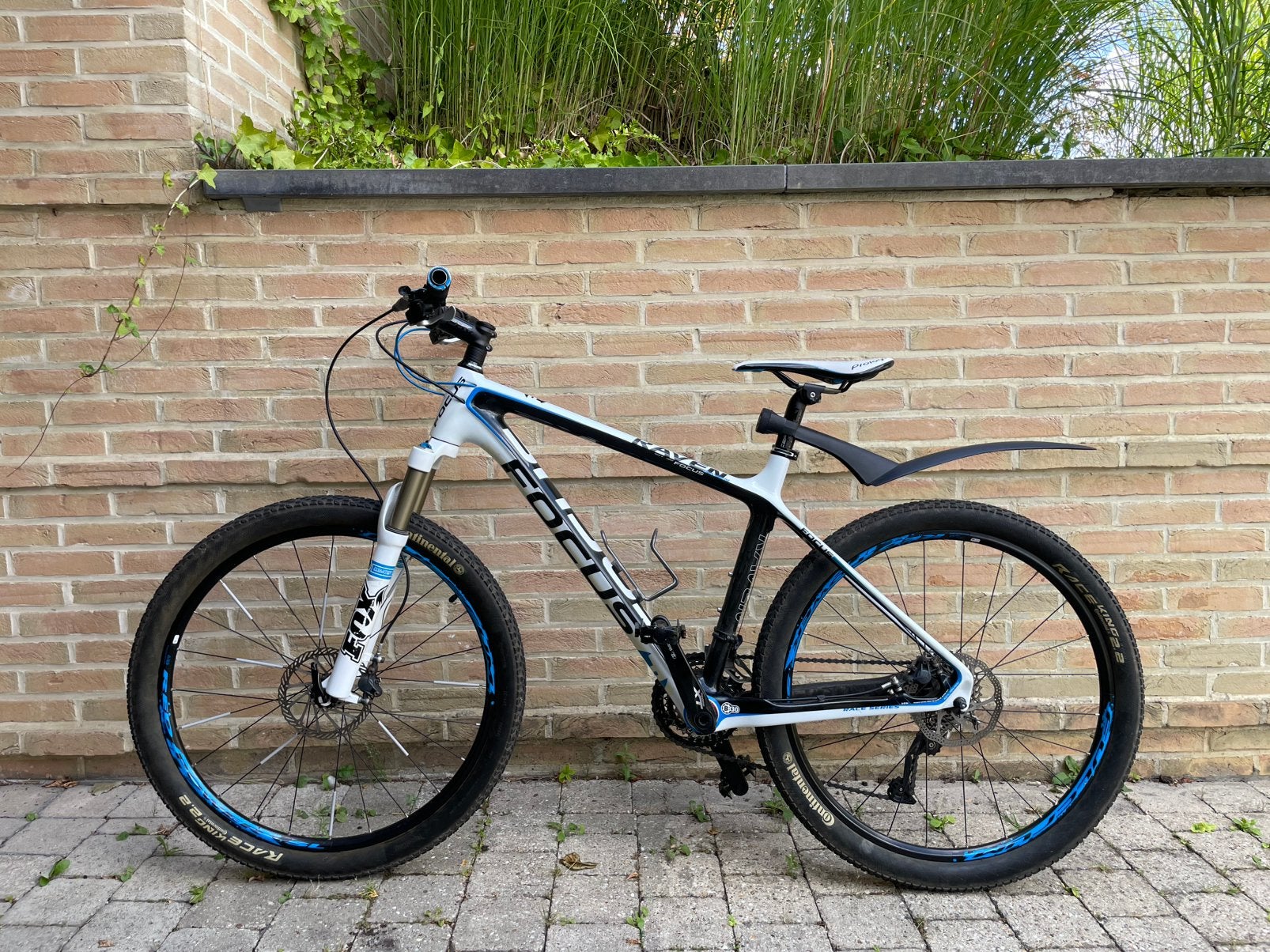 Hardtail de course en carbone FOCUS RAVEN MAX PRO 29 (2017), Vélos & Vélomoteurs, Vélos | VTT & Mountainbikes, 45 à 49 cm, Enlèvement
