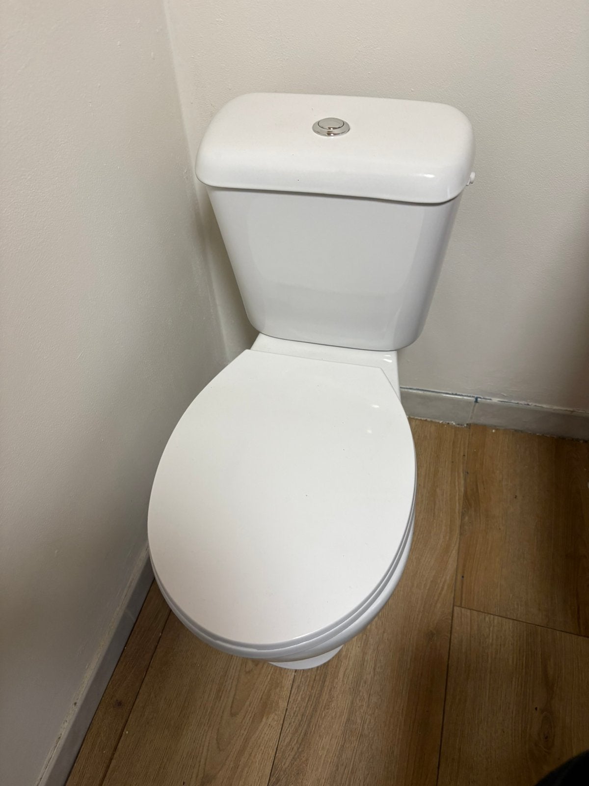 Wc nouveau sortie verticale, Bricolage & Construction, Sanitaire, Enlèvement, Comme neuf
