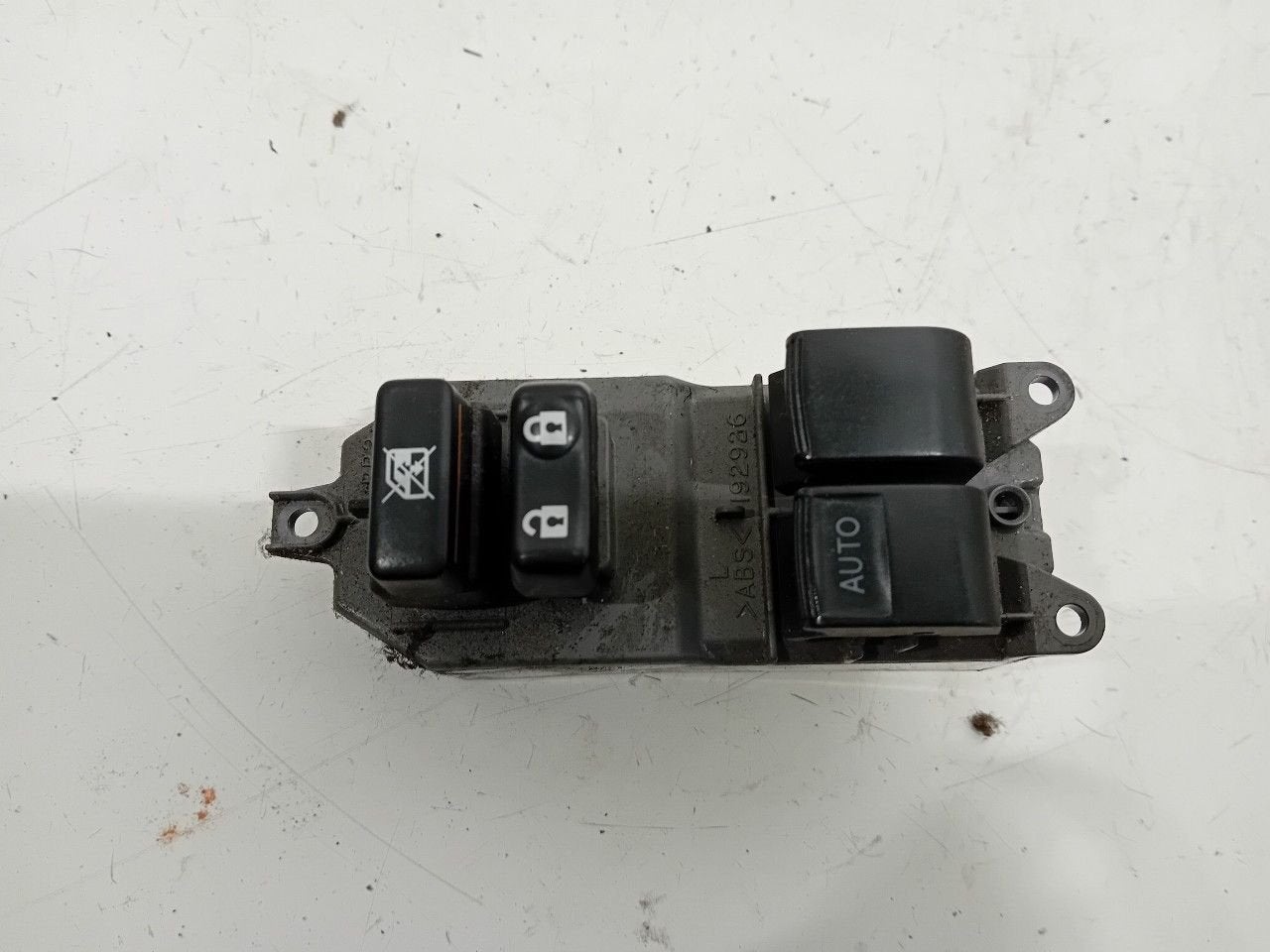 Bedieningspaneel elektrische ramen Toyota Yaris, Onderdelen@venauto.nl, Van der Ven Autorecycling B.V., Gebruikt, Ettenseweg 76, 4706 PB Roosendaal, The Netherlands