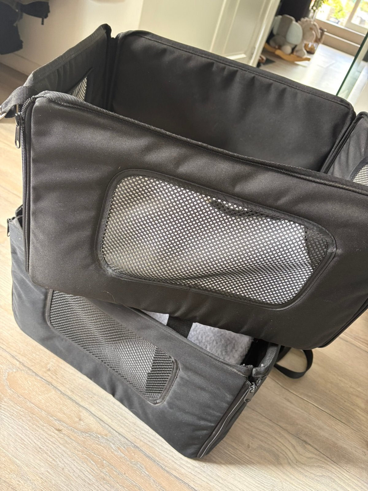 Transportbak auto voor kleine hond, Dieren en Toebehoren, Hondenbenches, Ophalen, Zo goed als nieuw