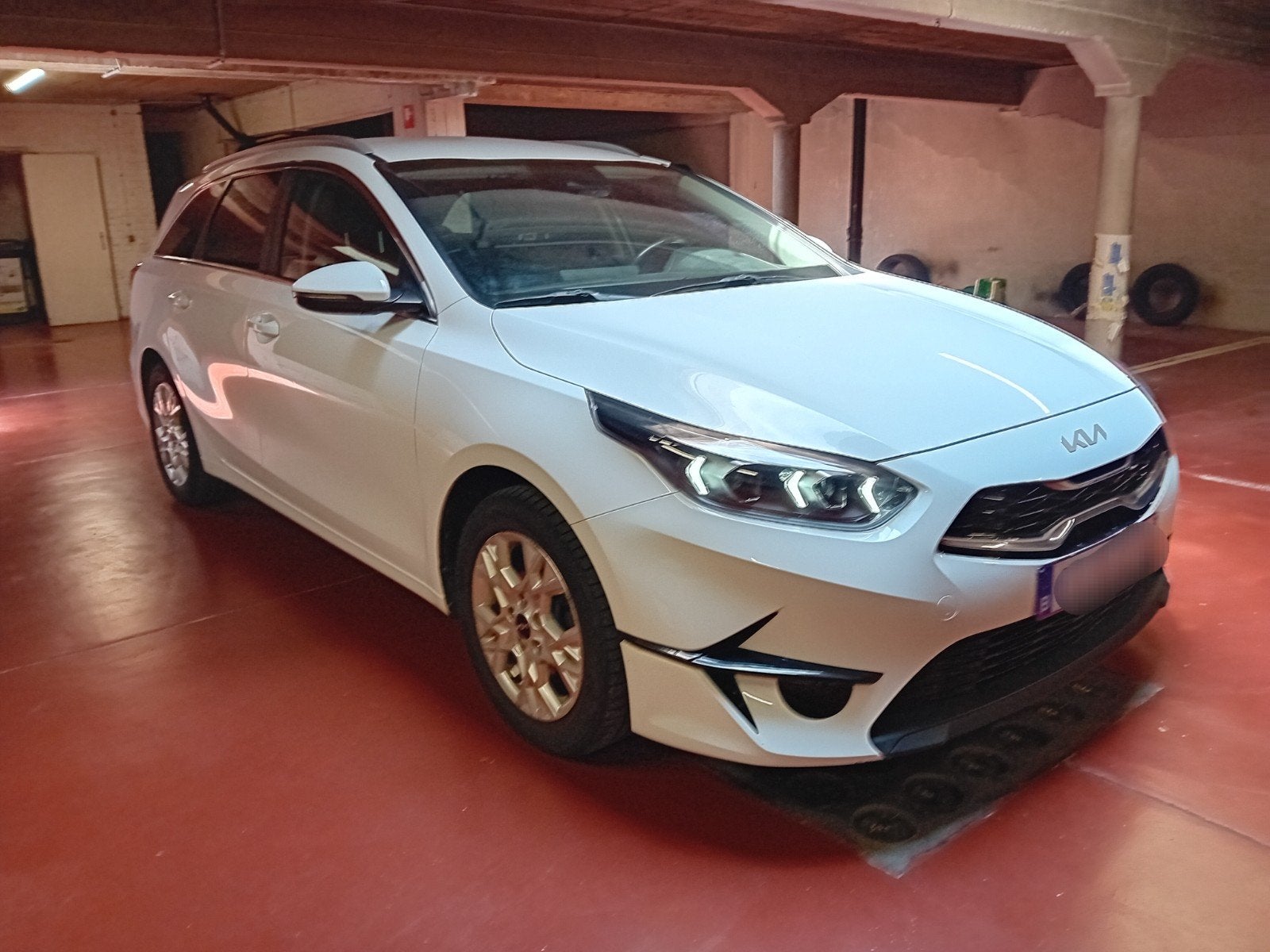 Kia Ceed Sportswagon T-GDI 159 - +/- 83 000 km - 2021, Autos, Kia, Achat, Euro 6, Boîte manuelle, Particulier