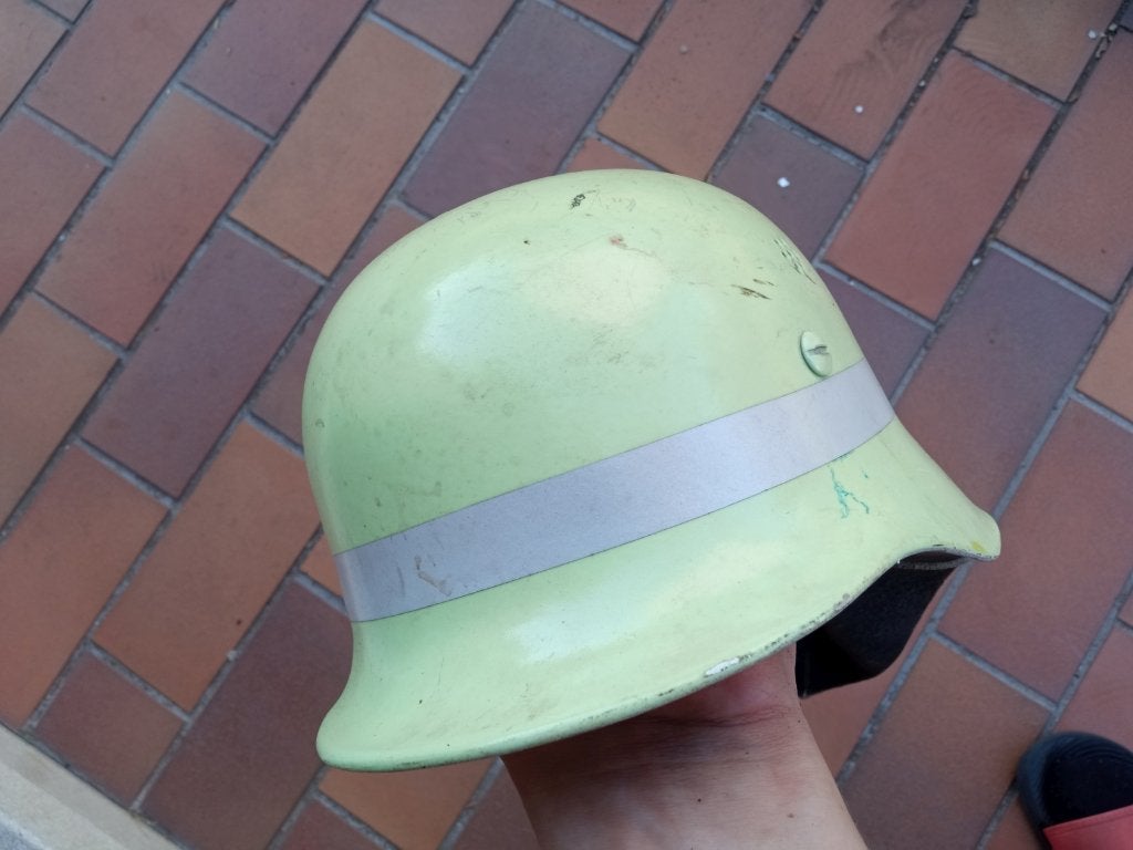 Militaria Duitse brandweerhelm, Verzamelen, Militaria | Algemeen, Verzenden, Overige soorten, Overige typen