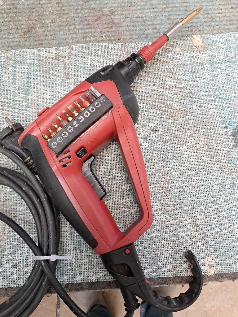 Hilti Sf 4000. Zonder kop., Ophalen, Gebruikt