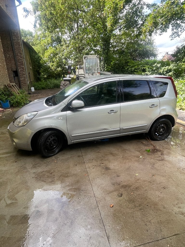 autos, Auto diversen, Ongevalwagen, Ophalen, 1500 cc, Nissan, Handgeschakeld