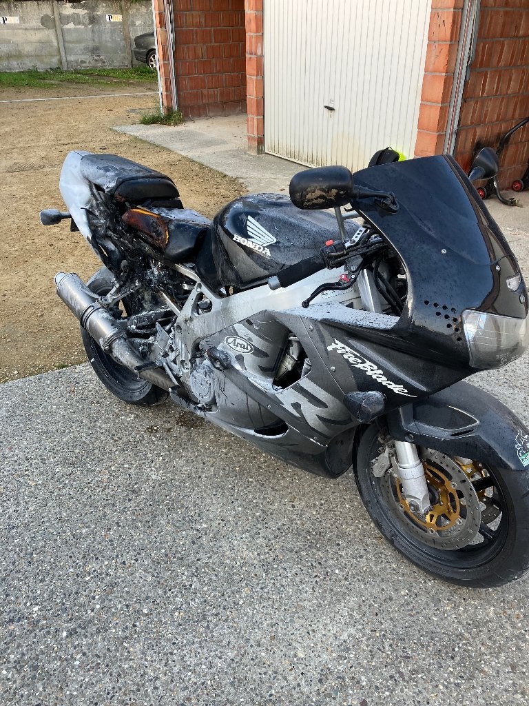 Honda cbr 900 Fireblade, Motos, Permis Moto A, Occasion, Plus de 35 kW, 919 cm³