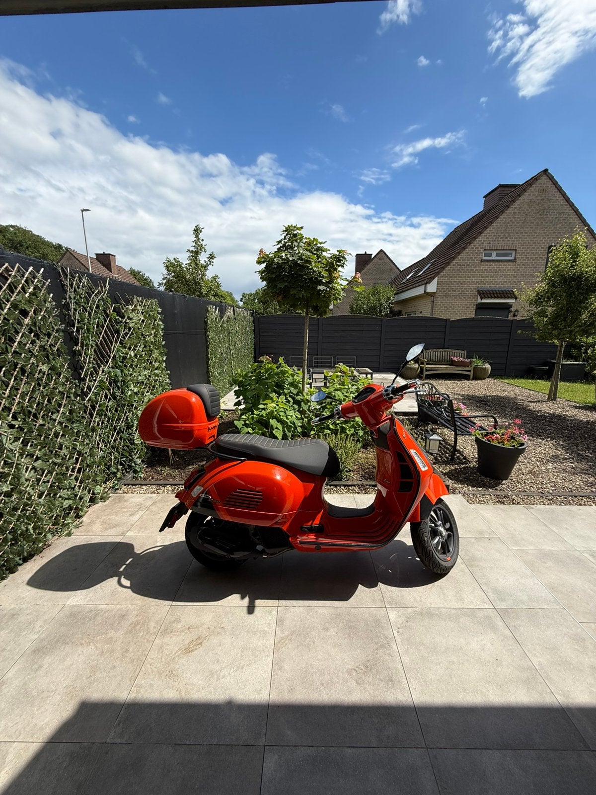 Vespa GTS Super Sport 125, Oranje, Nieuw, slecht 1193 km,, Motos, Super Sport, Neuf, Éclairage LED, 1 cylindre