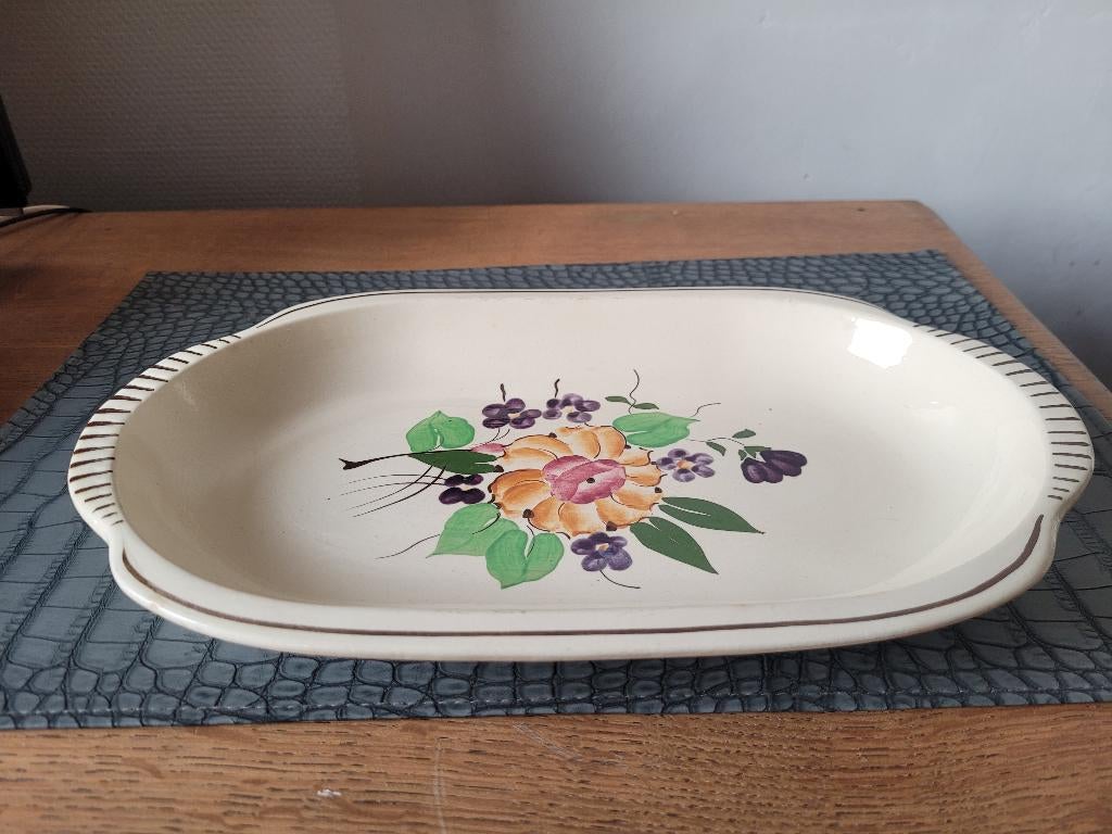 plat ovale de serv. Boch Frères La Louv. Décor josiane/1930, Enlèvement ou Envoi