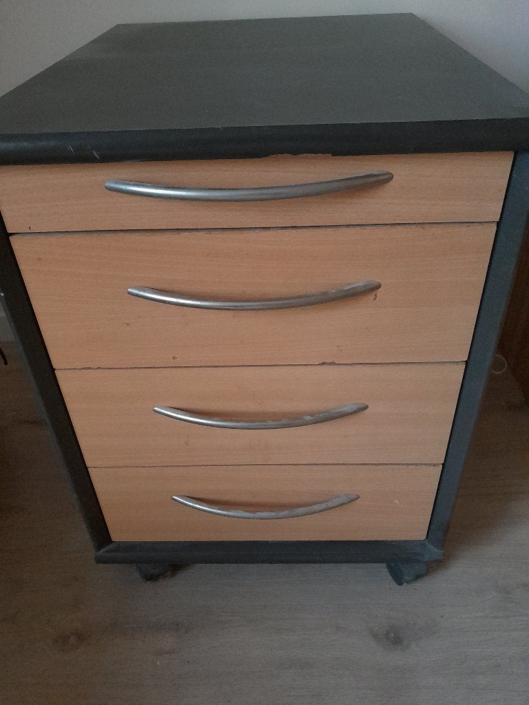 Nachtkastjes en bijzettafels, Ophalen, Gebruikt