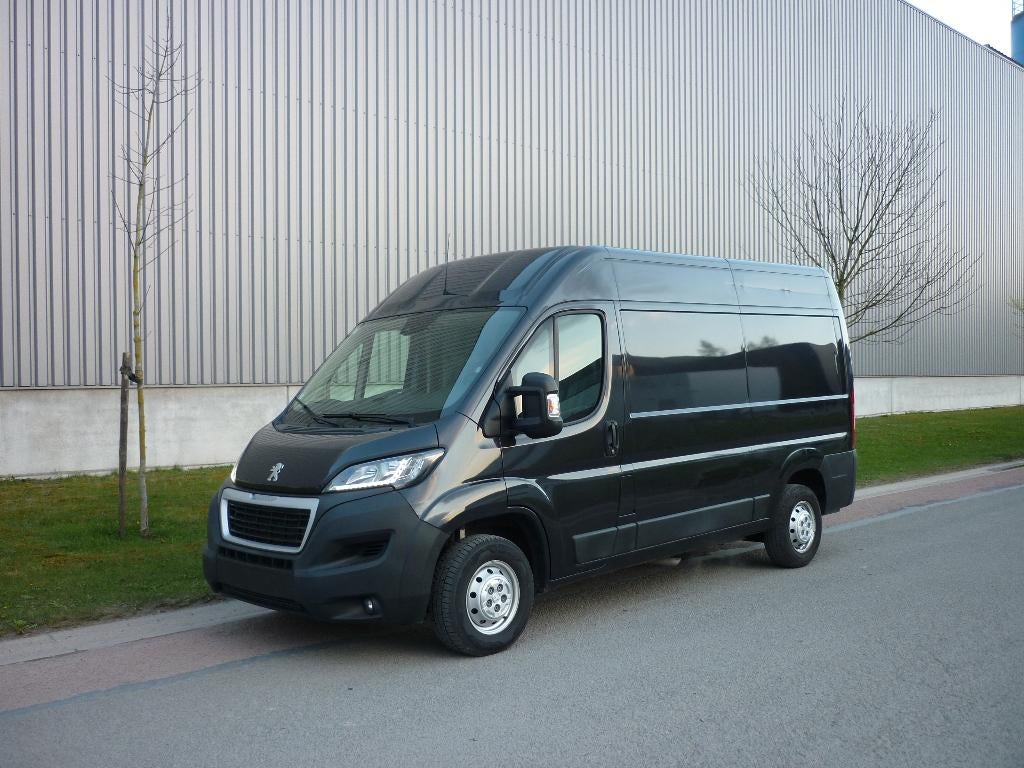 Boxer 2.2 BlueHDi, Camera, Navi, !!! 63.000 km !!!, Auto's, Bestelwagens en Lichte vracht, Euro 6, 4 cilinders, Zwart, Bedrijf