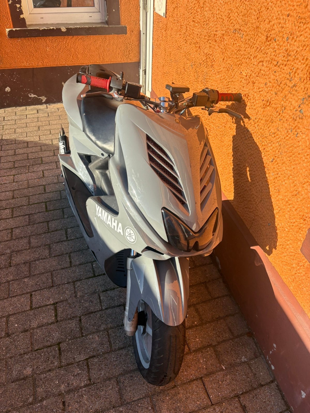 Yamaha aerox, Fietsen en Brommers, Ophalen, Zo goed als nieuw, Aerox