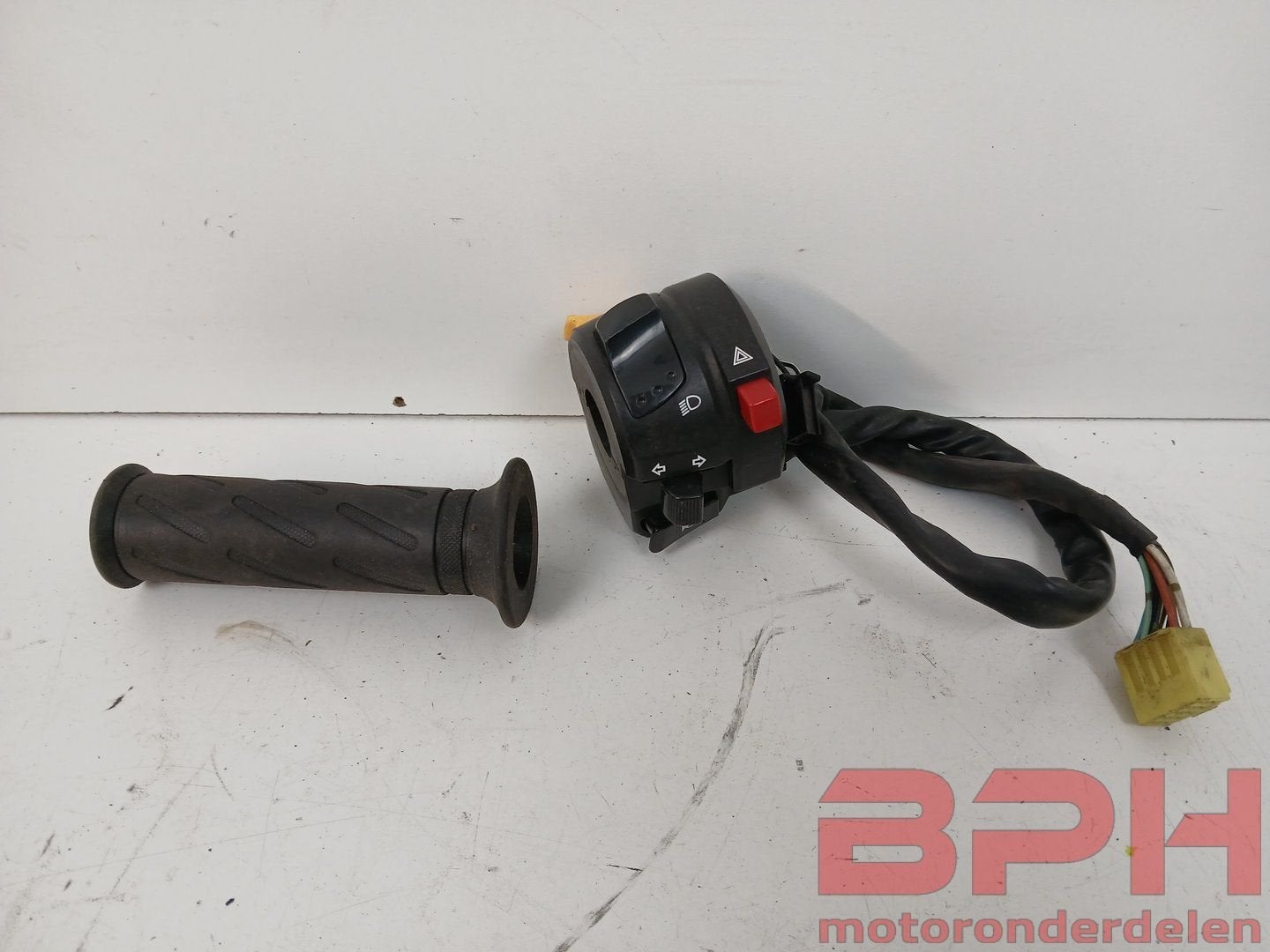 Stuurschakelaar links Suzuki GSX-R 600 750 K4 - K5 GSXR 2004, -, Utilisé, -, -